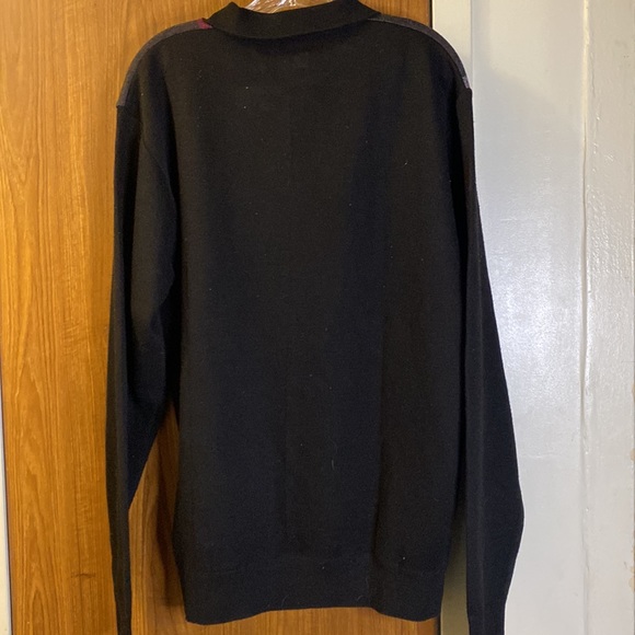 Sweater - Picture 3 of 3